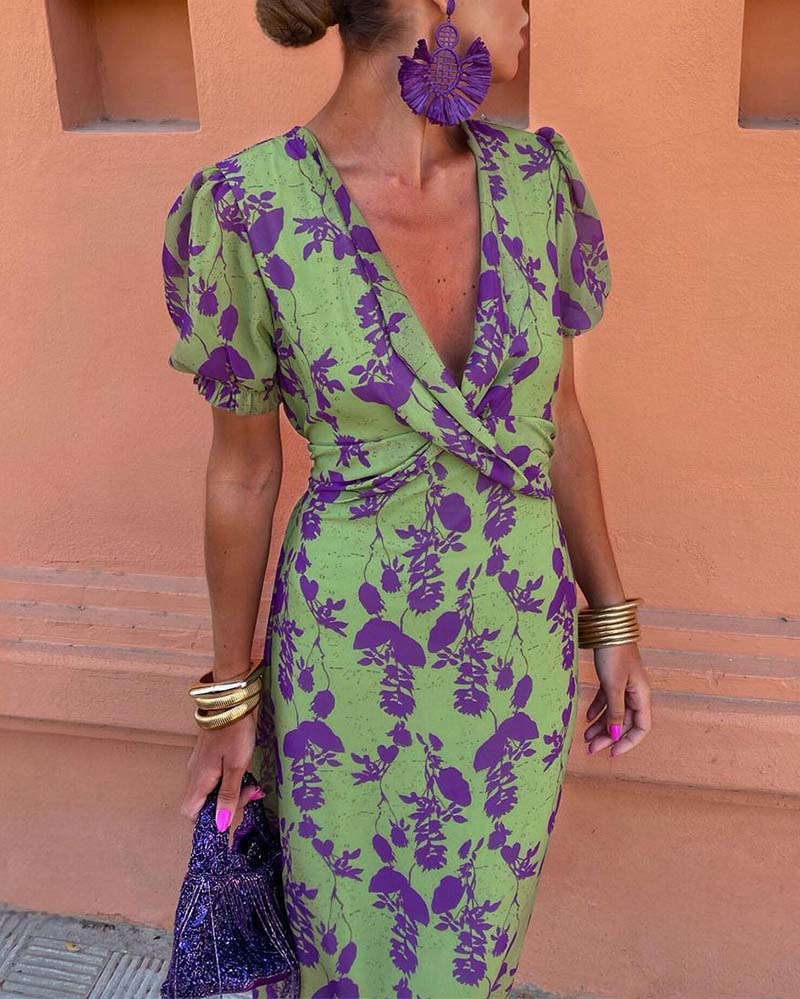 Elegante Abito con Maniche a Sbuffo e Design a Portafoglio per Donna